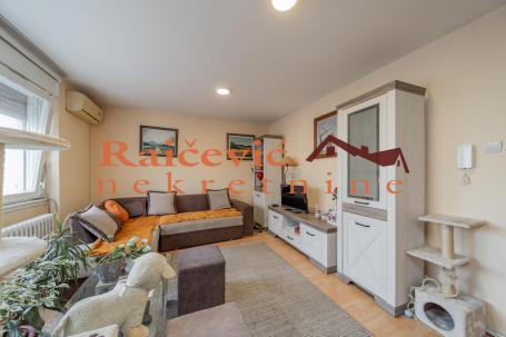 STARI GRAD DORCOL 76m2 , 2T ,342000e