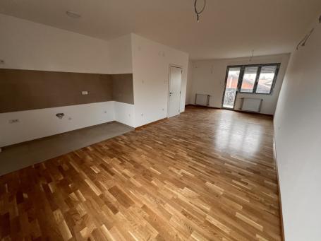 NOVI SAD - VETERNIK - 89.00 m2