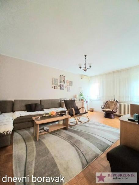 Voždovac, Faramaceutski fakultet, Vojvode Stepe, 59m2