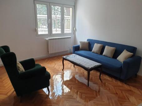 Koste Jovanovića, 50 m2