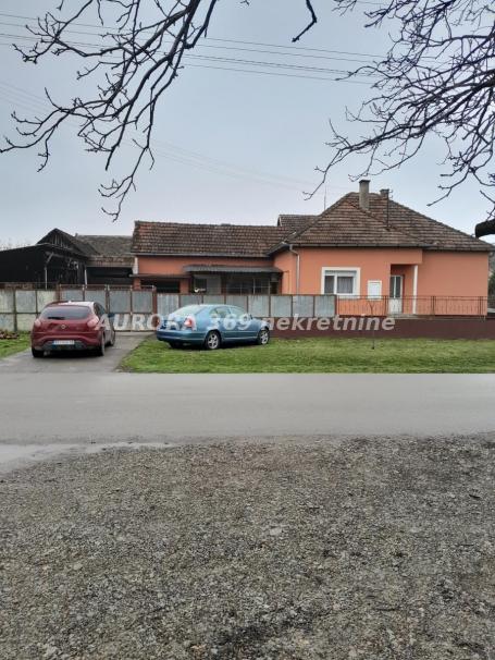 ODLIČNA KUĆA U BUDISAVI - NOVI SAD