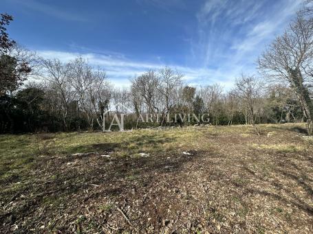 Grožnjan, okolica - atraktivno građevinsko zemljište, 1100 m2 sa prelijepim pogledom