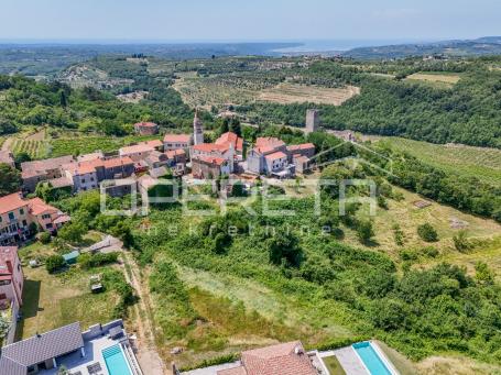 Momjan, Momjan, 592,00 m2, 99.000,00 EUR
