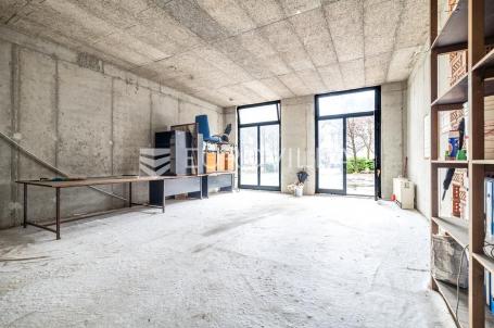 Zagreb, Kustošija, ulični poslovni prostor 47 m²