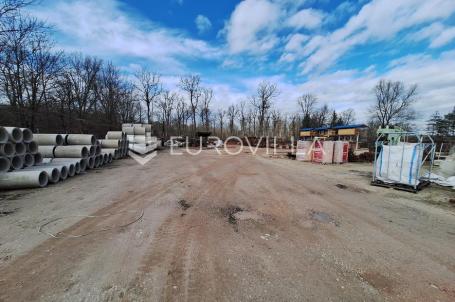Karlovac, Ilovac, građevinsko zemljište 8050 m², odlična lokacija