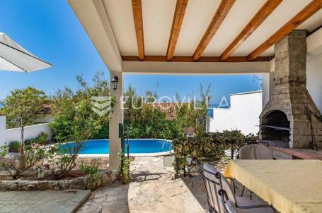 Makarska, prekrasna vila s bazenom i jedinstvenim pogledom