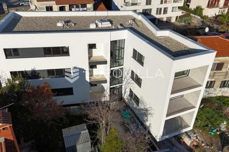 Istra, Rovinj, trosoban stan na 1. katu zgrade 99,90 m²