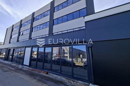 Kukuljanovo, reprezentativan p. p. u prizemlju, 260 m²