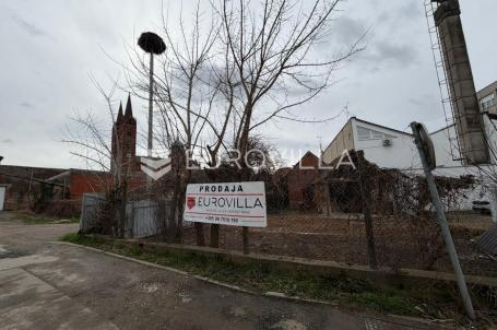 Đakovo, strogi Centar, prostrana autentična kuća, rijetka prilika