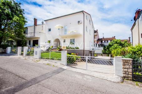 Istra, Rovinj, višestambena obiteljska kuća, uhodan posao