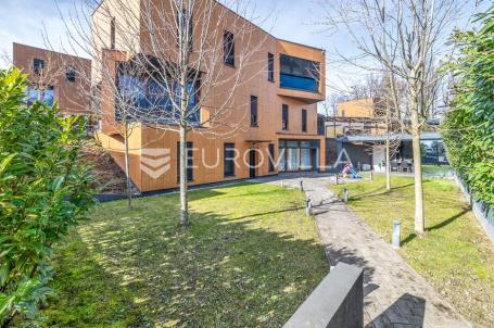 Zagreb, Gorice, prekrasan trosoban stan s vrtom, 150 m², garaža, 2 parkinga