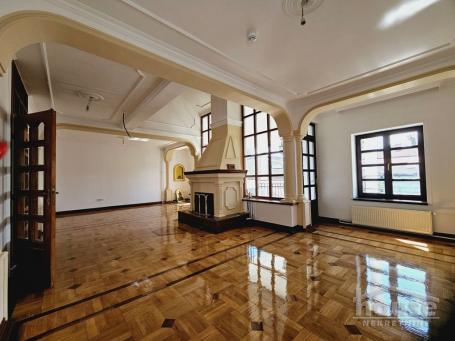 NOVI SAD - ADAMOVIĆEVO NASELJE - 950.00 m2