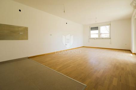 Moderan apartman u novogradnji, Dugo Selo