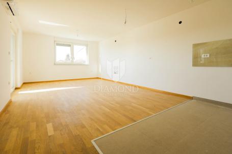 Moderan apartman u novogradnji, Dugo Selo