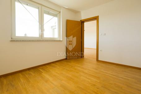 Moderan apartman u novogradnji, Dugo Selo