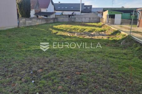 Trnovec Bartolovečki, Trnovec, građevinsko zemljište površine 492 m² na odličnoj lokaciji