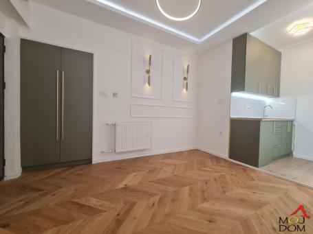 NOVI SAD - STARI GRAD - GARSONJERA - 21 m2 - 92,700€