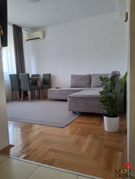 NOVI SAD - BANATIĆ - TROSOBAN STAN - 57 m2 - 193,800€