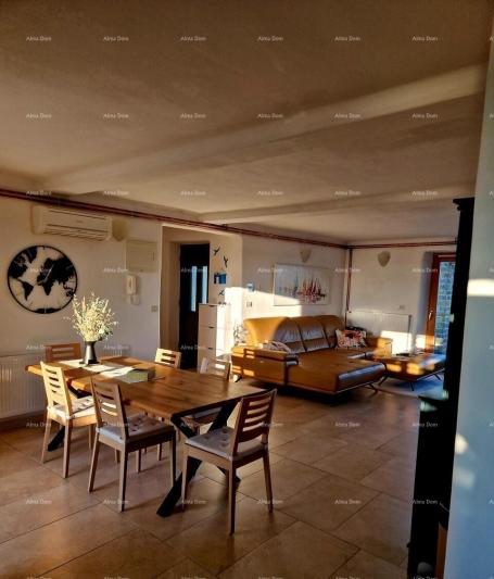 Kuća BUJE – Kuća  s bazenom i panoramskim pogledom