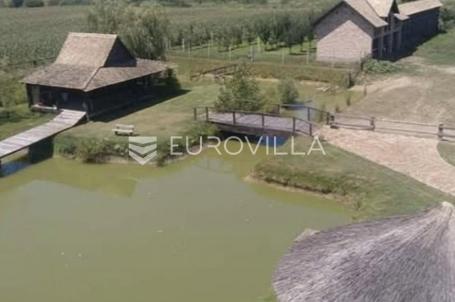 Velika Kopanica, prostrano imanje od 15600 m²