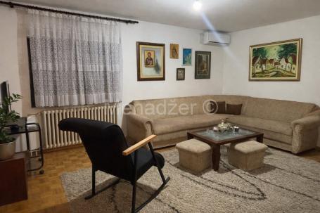 Altina, ograđen plac 5.3ara, objekat 240m2, uknjiženo 