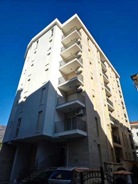 Un appartement exclusif au cœur de Budva, à 200 mètres de la mer!