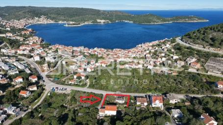 Prodaja, Kuća, Vis, Zagrebačka ulica, Samostojeća, 100m2