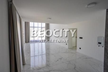 Mladenovac, Jagnjilo, Kneza Đuke, 5.0, 202m2, 450000EUR
