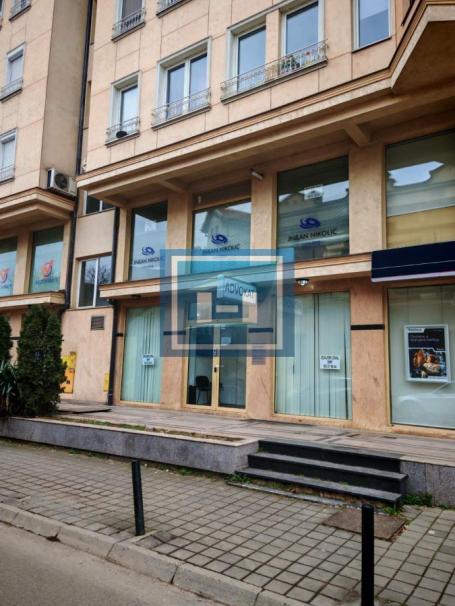 Prodaja poslovnog prostora u centru