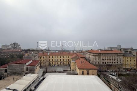 Rijeka, Belveder, dvosoban stan 62 m², pogledom na more, blizina centra grada