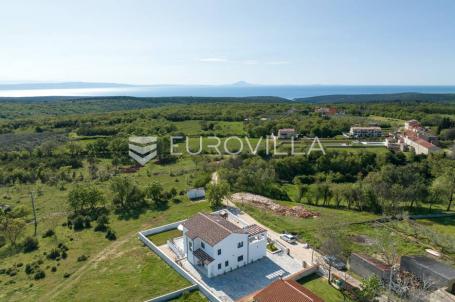 Istra, Krnica, moderna samostojeća kuća s bazenom i pogledom na more, 200 m²
