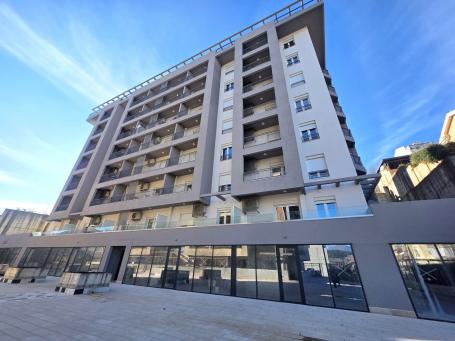 Lijepo namještena garsonjera, 24m², Malo brdo, Podgorica