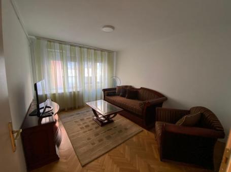 Krunski venac, 65 m2