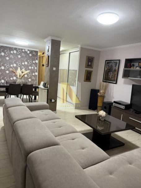 Prodaje se kompletno renoviran trosoban stan – Liman 4