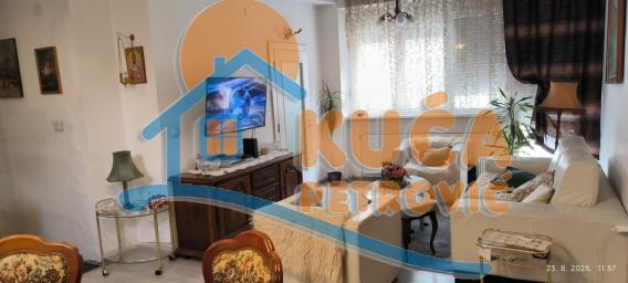 Odličan lokal, sa izdvojenim stambenim delom kod Dušanovog Bazara, 171m2, prizemlje