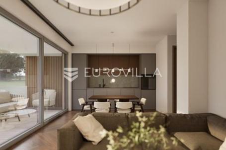 Ližnjan, moderna novogradnja, stan S2 u prizemlju s vrtom 74 m², blizina mora
