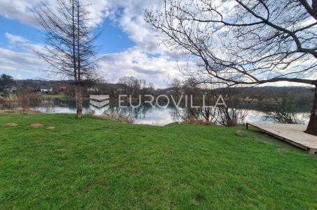 Duga Resa, Gršćaki, poljoprivredno zemljište 6000 m² na samoj obali Mrežnice
