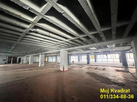 Stari grad - Trg Nikole Pašića, 1400m2