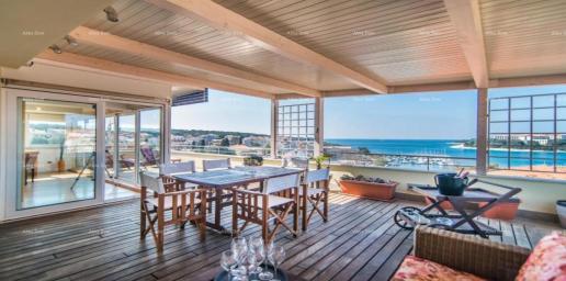 Kuća Prodaja - Prelijepa kuća s apartmanima i restoranom, Pula! Pogled na more!