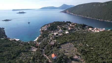 Prodaja atraktivnog urbanističkog zemljišta 1.034 m² – Mirište, Herceg Novi