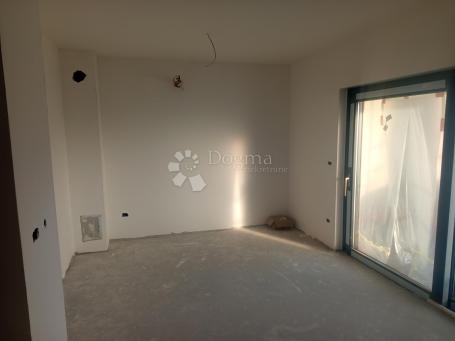 Moderan stan s pogledom na prirodu u mirnom dijelu Pule – 60 m², novogradnja