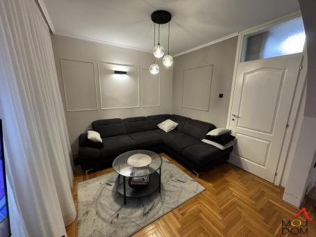 NOVI SAD - NOVA DETELINARA - TROSOBAN STAN - 80 m2 - 180,250€