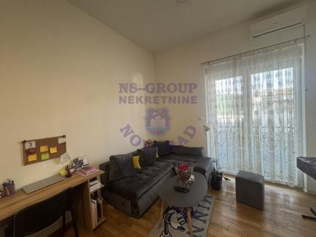Sjajna garsonjera u Petrovaradinu 28m2
