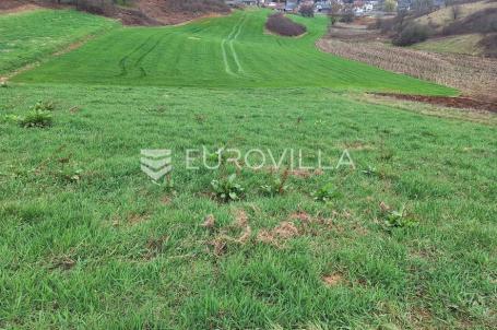 Duga Resa, Mrežničko Dvorište, građevinsko zemljište 4682 m², 800 m do Mrežnice