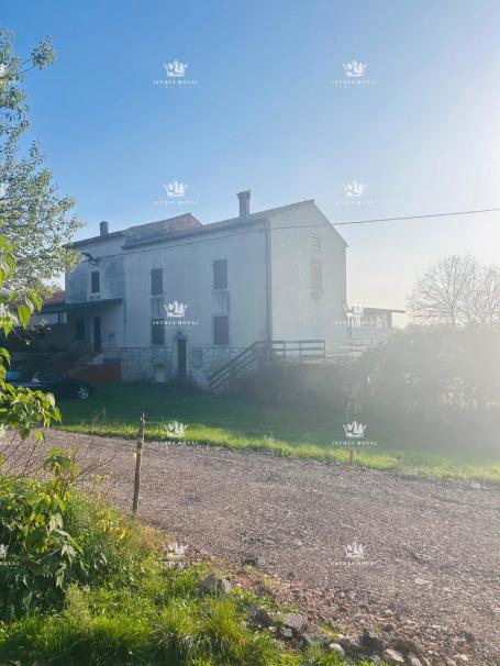 Kuća s pogledom na more u Istri – 170 m² stambenog prostora na 665 m² okućnice | Cena: 250.000 €