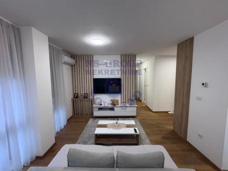 70m2 Bulevar Oslobođenja, trosoban stan na prodaju