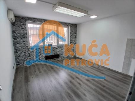 Izdaje se stan kao poslovni prostor, VR PR, 7. juli, centar, 32m2, grejanje na struju