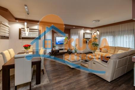 Lux  kuća, kompletno  opremljena, Nas. N. Tesla, 256 m2, plac  850 m2