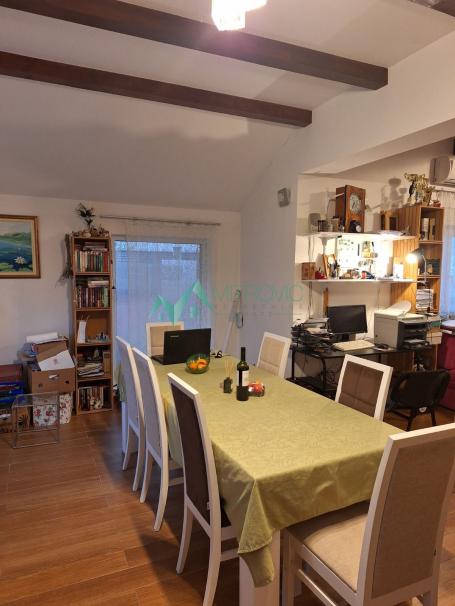 Izdavanje, Kuća, 100m2 , Veternik