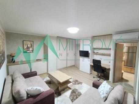 Izdavanje, Stan, 66m2 , Liman 3